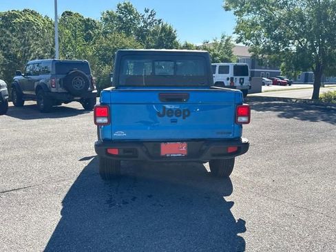 Used 2020 Jeep Gladiator Sport AWD/4WD image 6