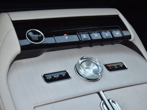 New 2026 Lincoln Navigator Reserve AWD/4WD image 33