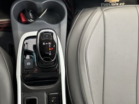 Used 2020 Chevrolet Bolt Premier w/ Infotainment Package FWD image 16