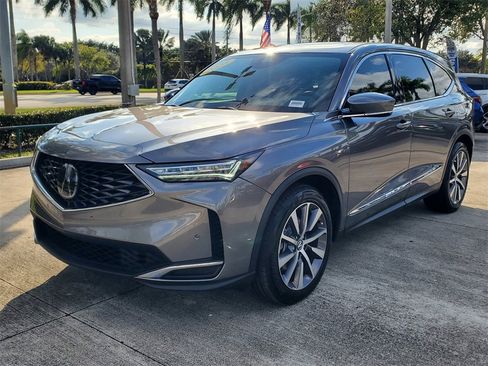 Used 2025 Acura MDX w/ Technology Package image 3