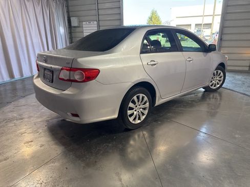 Used 2012 Toyota Corolla LE image 5