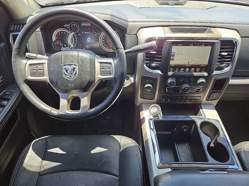 Used 2015 RAM 2500 Laramie AWD/4WD image 17