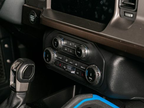 Used 2022 Ford Bronco Outer Banks w/ Sasquatch Package image 34