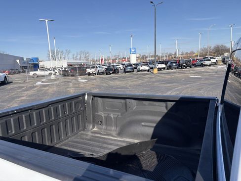 Used 2020 RAM 1500 Big Horn image 13