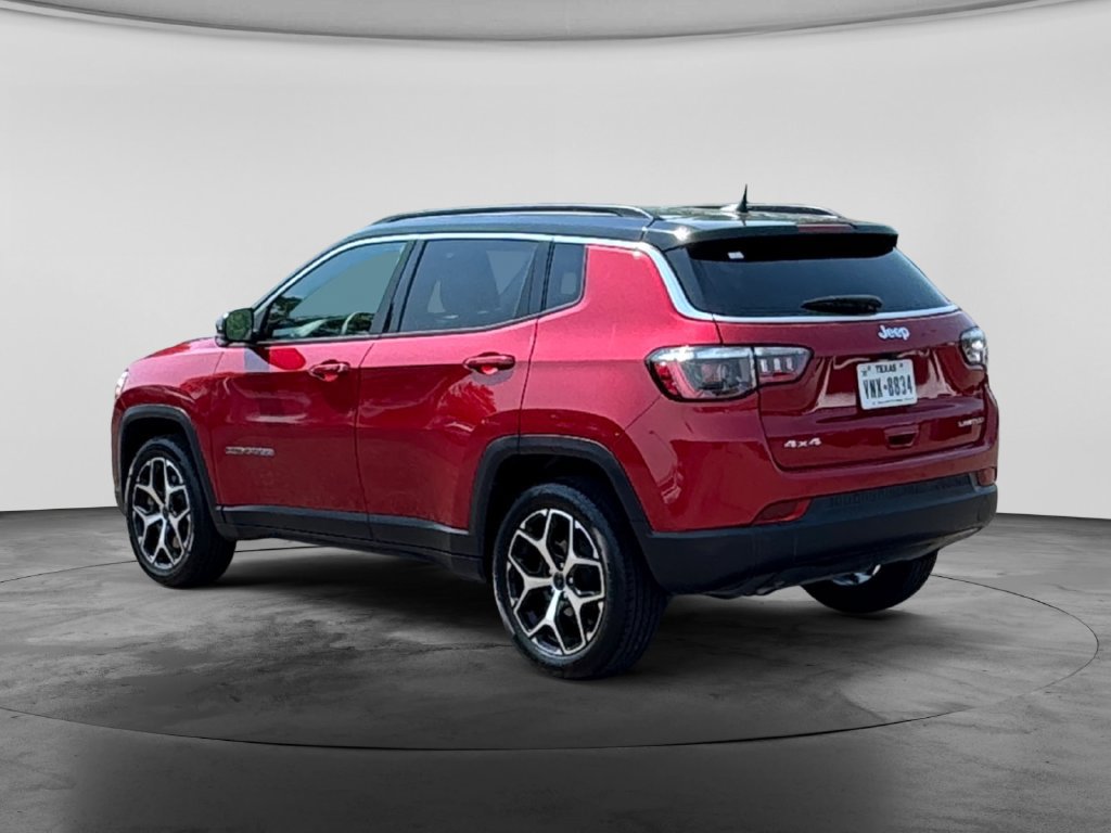 Used 2025 Jeep Compass Limited AWD/4WD image 7