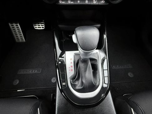 Used 2023 Kia Forte GT-Line w/ GT-Line Technology Package FWD image 23