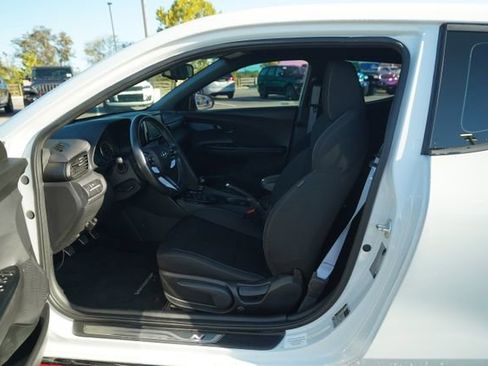 Used 2020 Hyundai Veloster N w/ Performance Package image 12