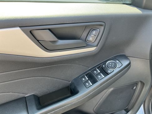 Used 2022 Ford Escape SE w/ Convenience Package AWD/4WD image 17