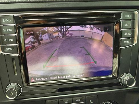 Used 2017 Volkswagen Jetta SE FWD image 15