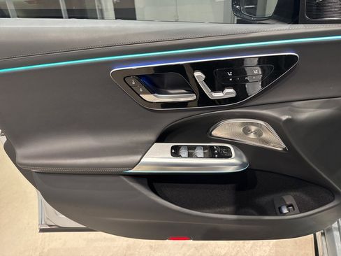 Used 2024 Mercedes-Benz E 350 4MATIC Sedan w/ Airmatic Package image 13