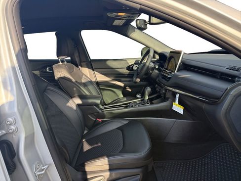 New 2026 Jeep Compass Latitude w/ Quick Order Package 29K image 15