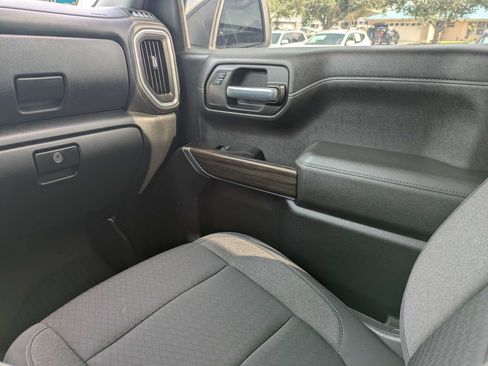 Used 2021 Chevrolet Silverado 1500 LT Trail Boss w/ Bed Protection Package AWD/4WD image 19