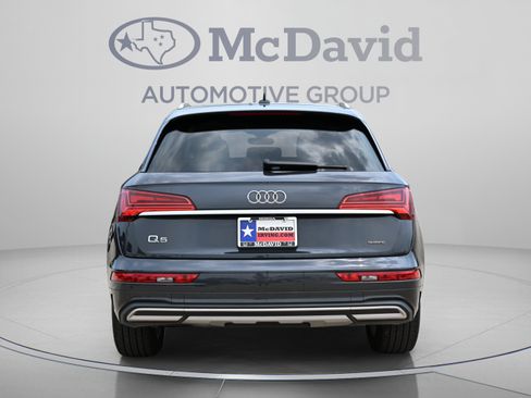 Used 2021 Audi Q5 2.0T Premium w/ Convenience Package AWD/4WD image 5