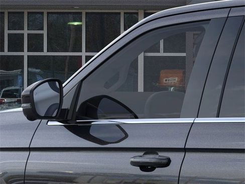 New 2025 Ford Expedition Active image 20