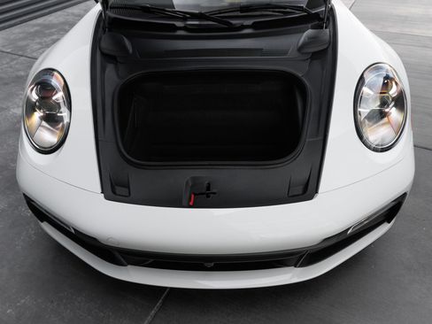 Certified 2022 Porsche 911 Carrera w/ Premium Package RWD image 41