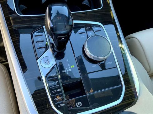 Used 2020 BMW X5 sDrive40i w/ Premium Package image 32