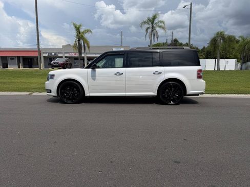 Used 2019 Ford Flex SEL w/ Equipment Group 202A AWD/4WD image 8