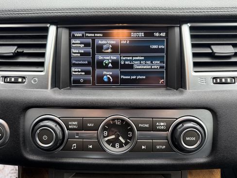 Used 2012 Land Rover Range Rover Sport HSE image 21