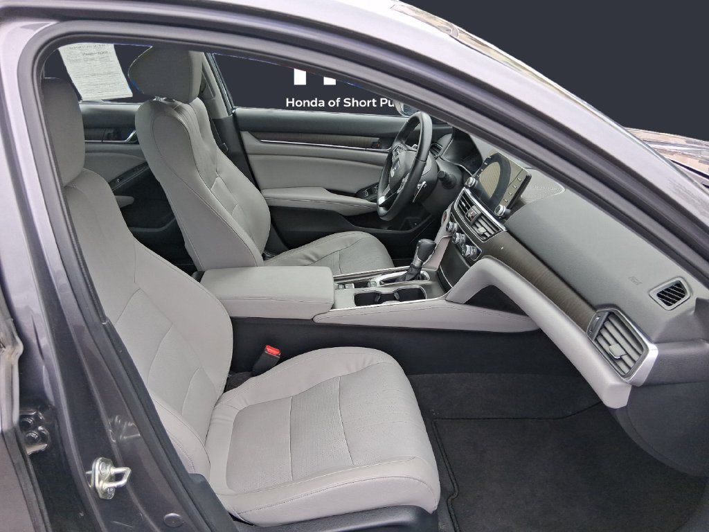 Used 2018 Honda Accord Touring image 15
