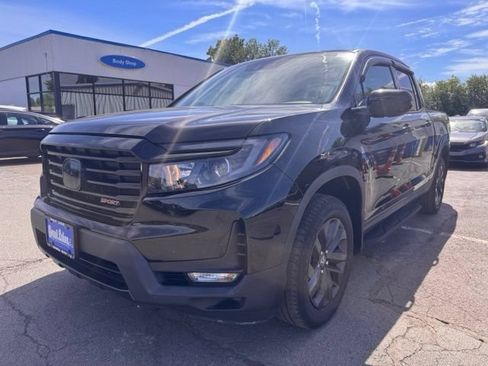 Used 2023 Honda Ridgeline Sport image 6