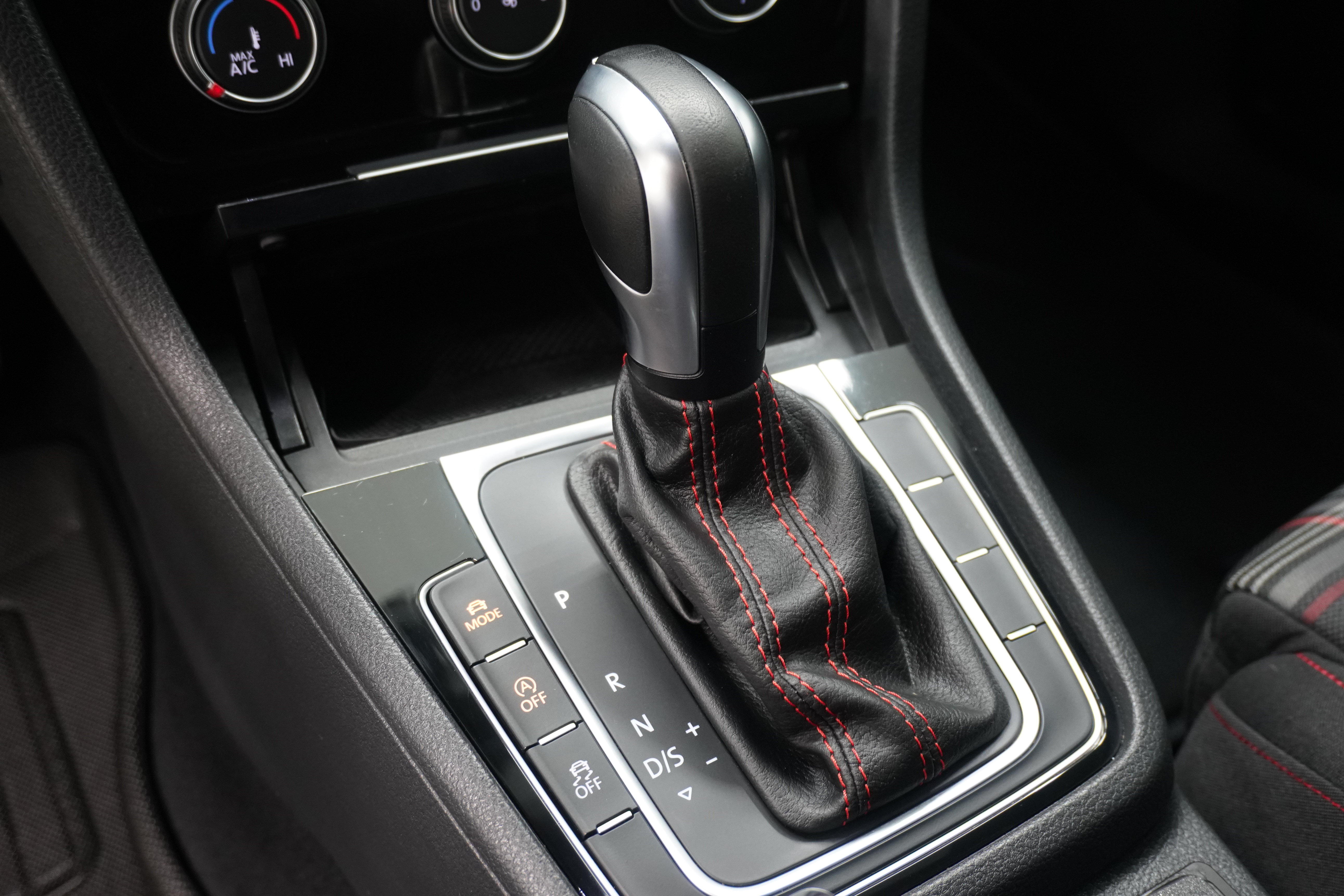 Used 2021 Volkswagen GTI S FWD image 18