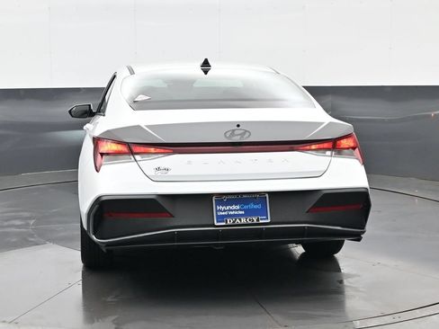 Certified 2024 Hyundai Elantra SEL FWD image 7