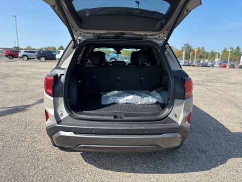 Used 2026 GMC Terrain Elevation w/ Elevation Premium Package image 28