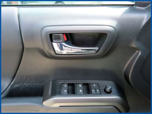 Used 2023 Toyota Tacoma TRD Sport AWD/4WD image 13