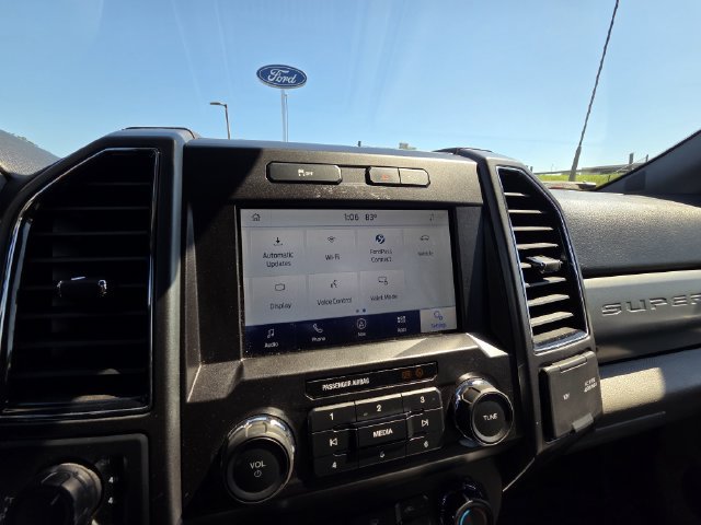 Certified 2022 Ford F250 XLT w/ XLT Premium Package AWD/4WD image 14