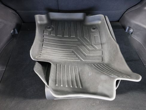 Used 2022 Toyota RAV4 XLE AWD/4WD image 42