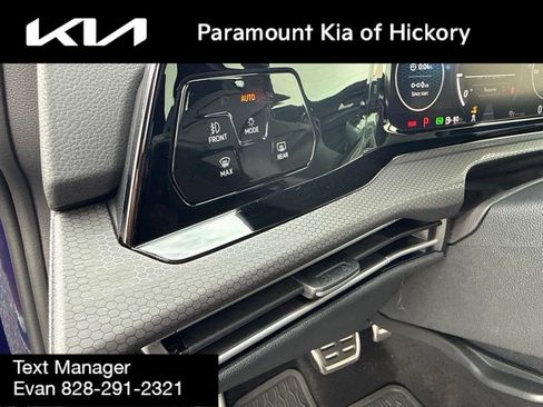 Used 2024 Volkswagen GTI SE FWD image 18