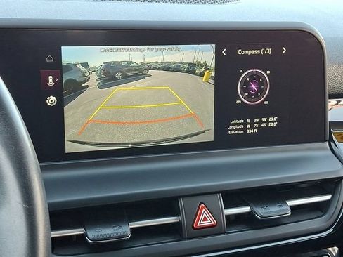 Certified 2024 Kia Seltos X-Line AWD/4WD image 18