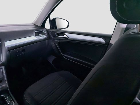 Certified 2023 Volkswagen Tiguan S FWD image 21