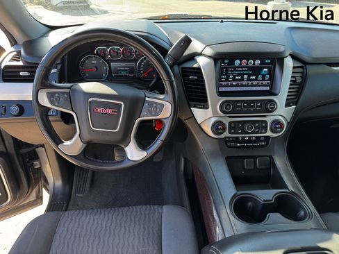 Used 2020 GMC Yukon XL SLE w/ Convenience Package image 16