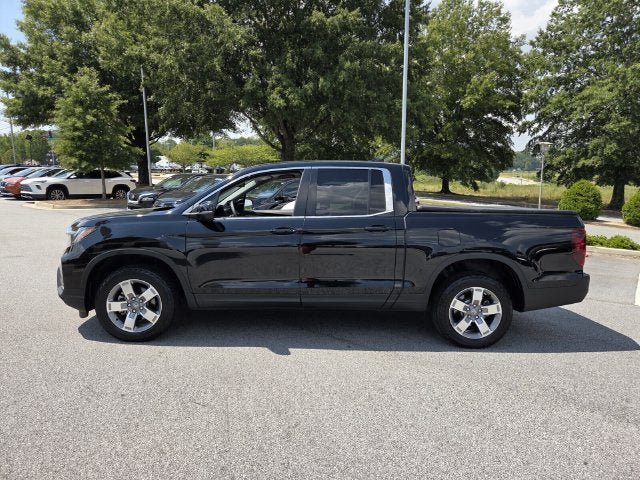 Certified 2025 Honda Ridgeline RTL image 5