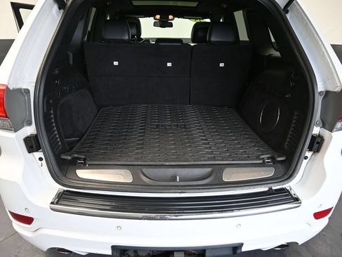 Used 2015 Jeep Grand Cherokee Overland AWD/4WD image 18