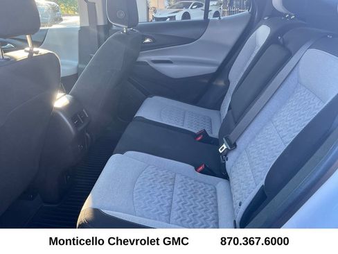 Used 2023 Chevrolet Equinox LT image 11