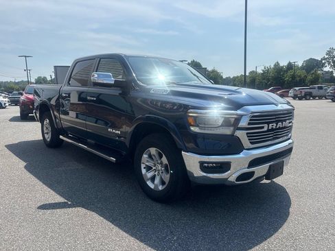 Used 2021 RAM 1500 Laramie AWD/4WD image 9