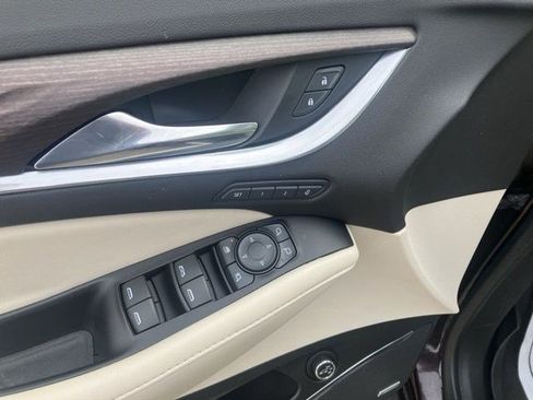 Used 2023 Buick Enclave Avenir w/ Avenir Technology Package AWD/4WD image 11