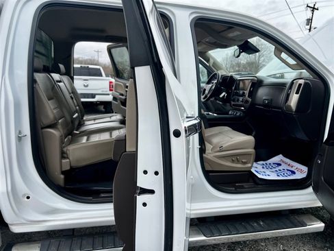Used 2015 GMC Sierra 3500 Denali w/ Duramax Plus Package image 4