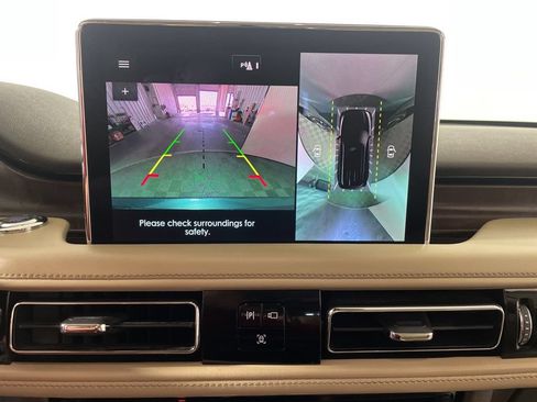 Used 2023 Lincoln Aviator Reserve w/ Equipment Group 201A AWD/4WD image 16