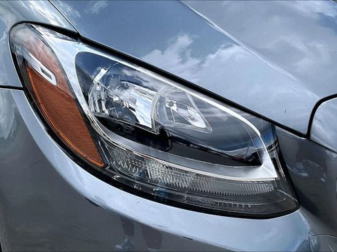 Used 2018 Mercedes-Benz C 300 Sedan image 25