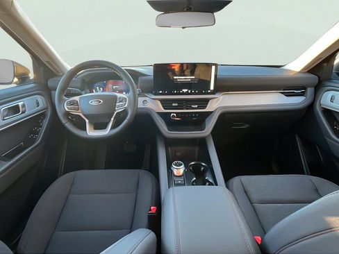 New 2026 Ford Explorer Active AWD/4WD image 9