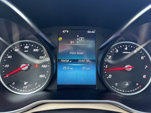 Used 2021 Mercedes-Benz GLC 300 image 32