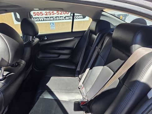Used 2012 INFINITI G37 Journey w/ Premium Pkg RWD image 11