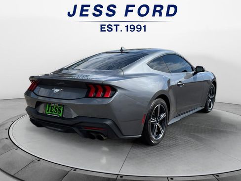 Used 2024 Ford Mustang Coupe image 5
