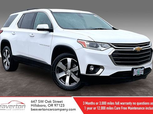 Used 2021 Chevrolet Traverse LT w/ LT Premium Package AWD/4WD image 1