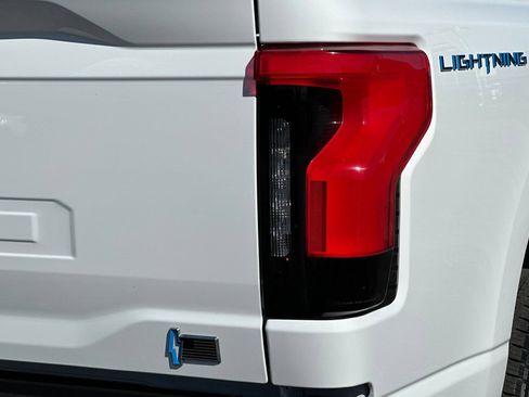 Used 2023 Ford F150 Lightning XLT AWD/4WD image 26