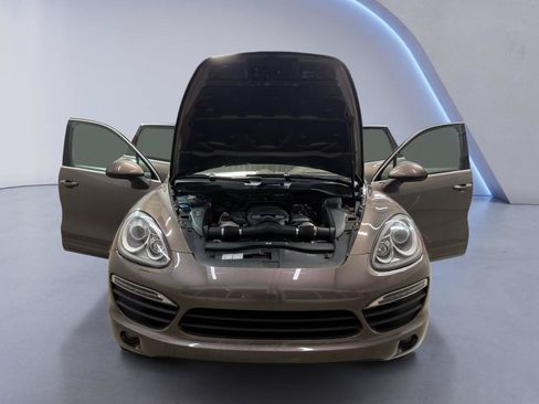 Used 2012 Porsche Cayenne S AWD/4WD image 10