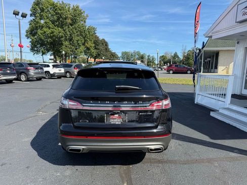 Used 2019 Lincoln Nautilus Select image 8